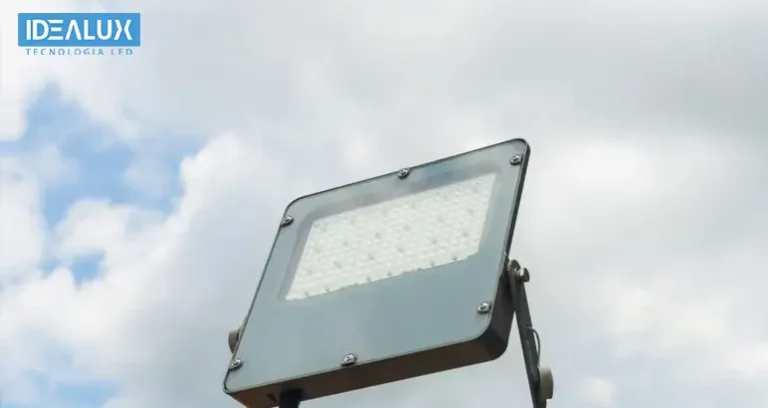 Idealux - Qual a Melhor Marca de Refletor de LED Veja o que Levar em Conta na Escolha - 772x410